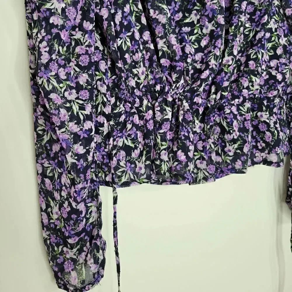 ASTR ALCOTT FLORAL TOP  - Picture 8 of 14